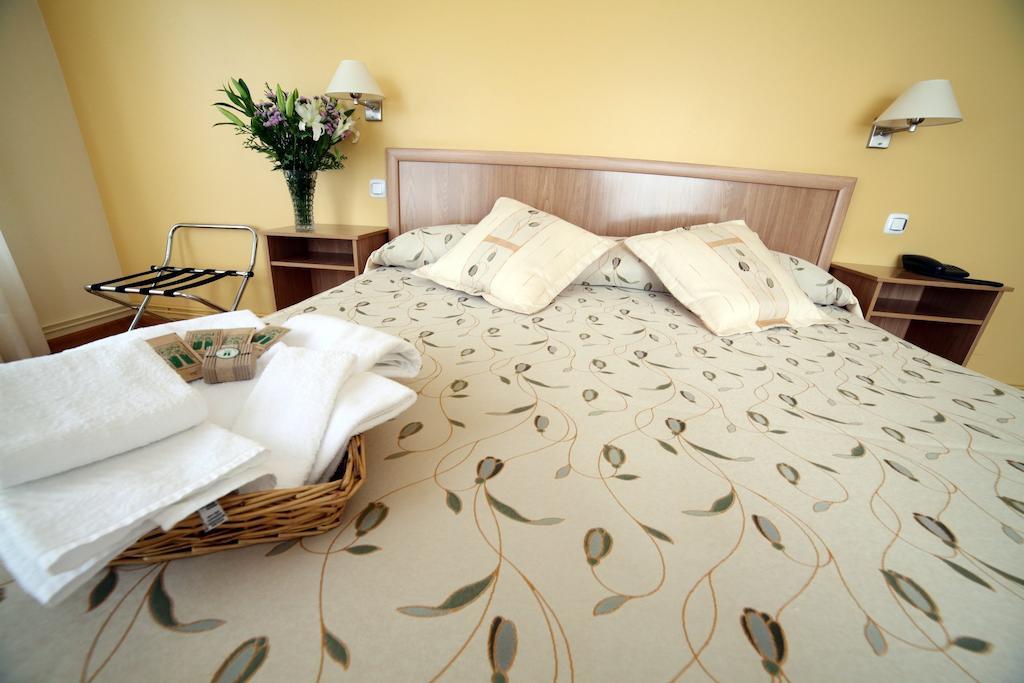Hotel Rio Ulla Monterroso Екстериор снимка